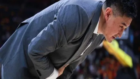 晨报：一边倒与逆袭现象同现